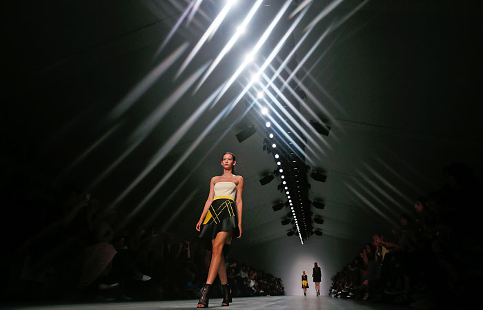 Показ коллекции David Koma весна/лето 2015.