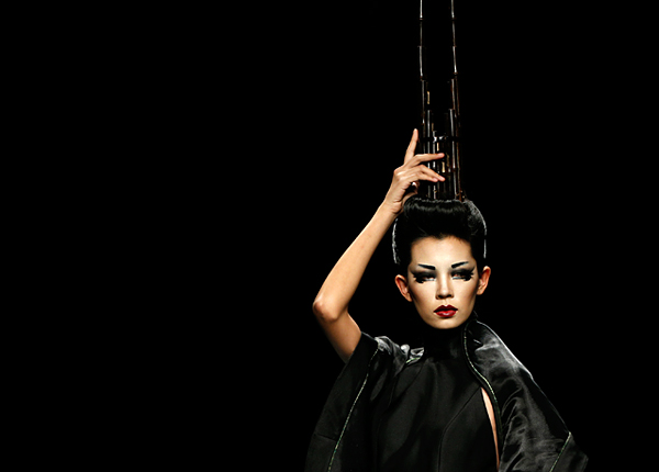 Новые творения дизайнера Мао Гэпин.