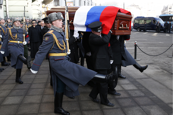 На церемонии прощания с депутатом Государственной Думы РФ Людмилой Швецовой.