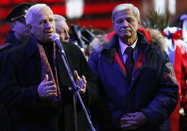 Почетный президент Российского футбольного союза Вячеслав Колосков (слева)