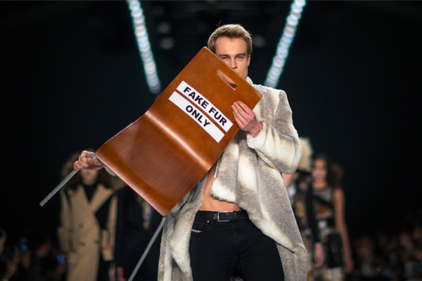 Презентация коллекции австрийского дизайнера Ребекки Руэтз