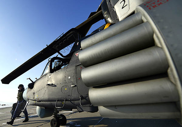 Вертолет Ка-52 "Аллигатор" на Черниговской авиабазе.