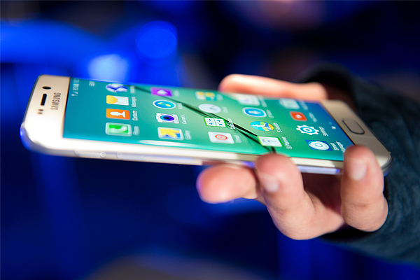 Новый смартфон Galaxy S6 Edge