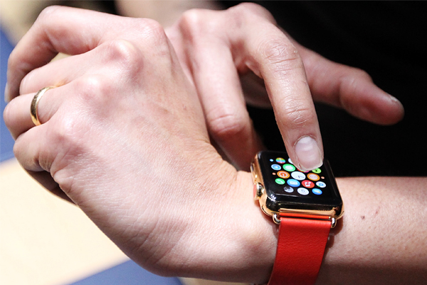   Apple Watch   24 .      , , , , , , ,   .       ,  Apple     2015 .