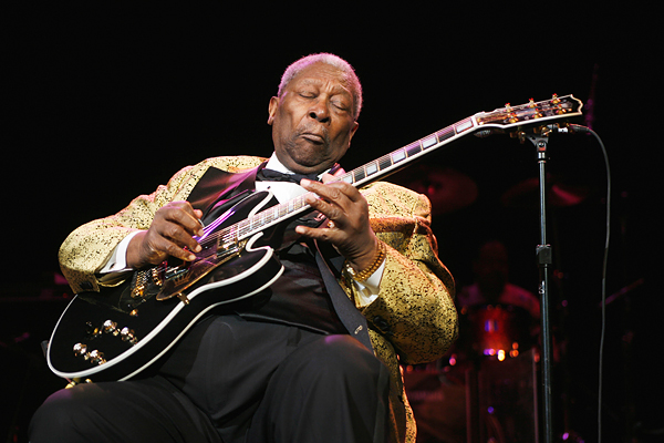 Во время концерта в спортивном комплексе Мэдисон-сквер-гарден в Нью-Йорке, август 2007 год