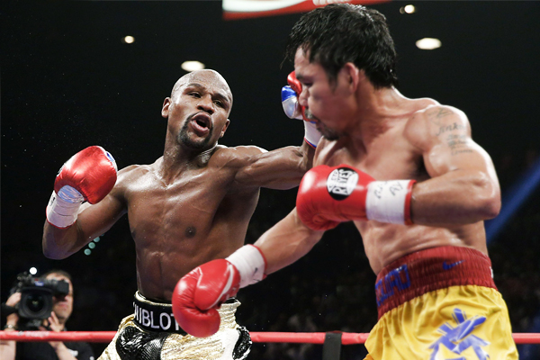 Американский боксер Флойд Мэйуэзер (слева) - $300 млн