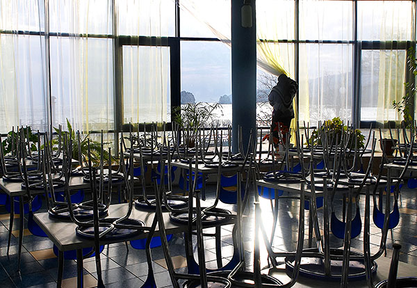 2009 год, январь. Столовая лагеря "Морской" международного детского центра "Артек".