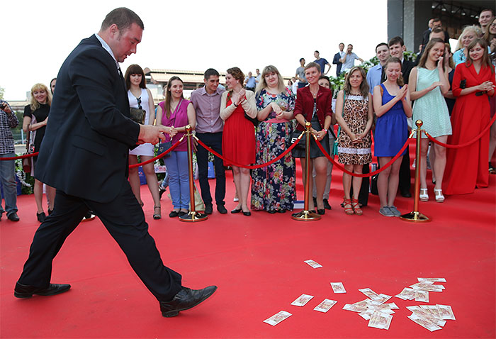 Перед началом церемонии вручения премии "ТЭФИ-2015" в категории "Вечерний прайм"