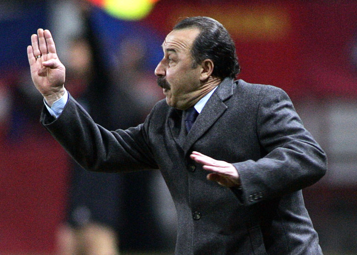 Валерий Газзаев возглавил сборную России в 2002 году после повторного ухода из нее Олега Романцева. С Газзаевым команда потеряла много очков в отборочном турнире Евро-2004, тренер ушел в отставку в 2003 году.