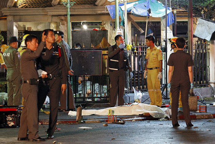 В консульском отделе российского посольства в Таиланде "Интерфаксу" сообщили, что дипмиссия выясняет информацию о наличии российских граждан среди пострадавших