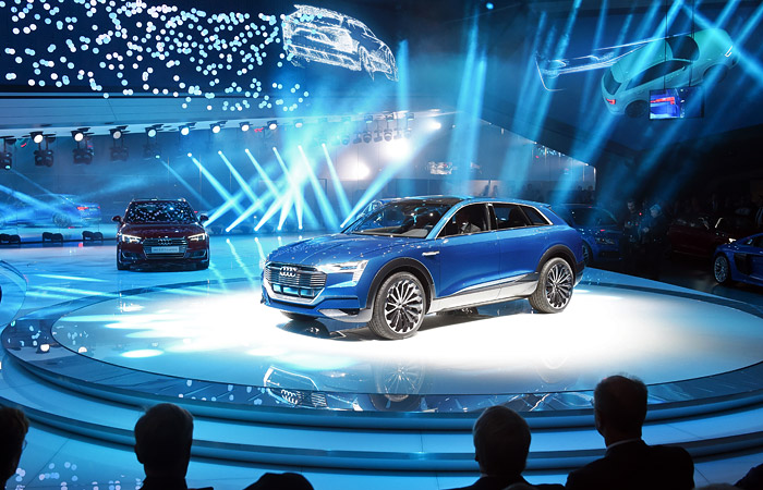 Концепт Audi e-tron quattro