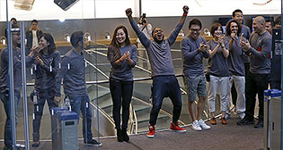 Стартовали продажи нового iPhone