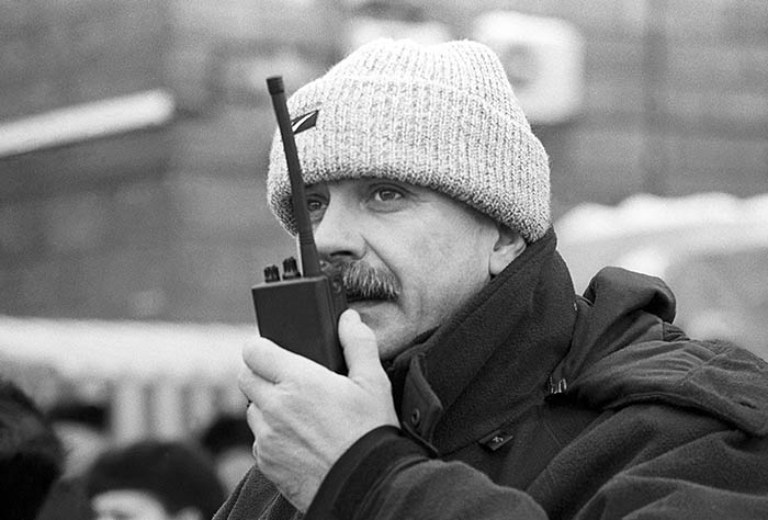 1997 год. Съемки кинофильма "Сибирский цирюльник". Режиссер фильма Никита Михалков на съемочной площадке.