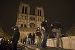 Во Франции усилены меры безопасности, полицейские и военные патрулируют улицы и места традиционного скопления людей. В том числе площадь перед Собором Парижской Богоматери. В стране объявлено чрезвычайное положение.
