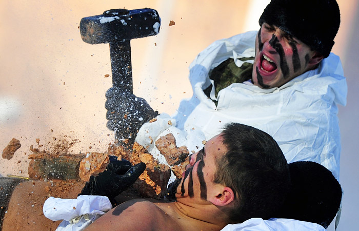 Во Владивостоке отметили День морской пехоты. В свой профессиональный праздник военнослужащие 155-й отдельной бригады морской пехоты Тихоокеанского флота провели показательные выступления.