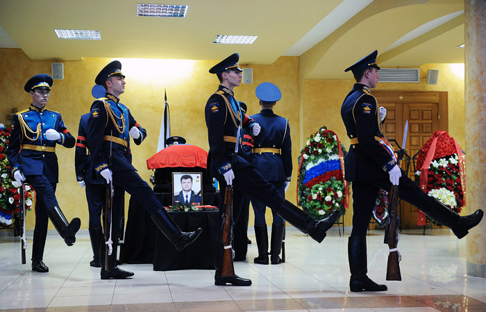 Во время гражданской панихиды по Герою России