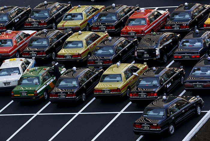 Таксопарк на окраине Токио