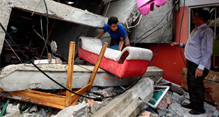 Последствия землетрясения в Эквадоре