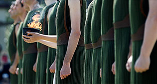 В Олимпии зажгли огонь летней Олимпиады