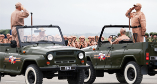 Репетиция парада Победы на авиабазе "Хмеймим"