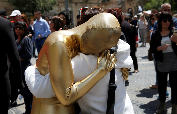 В Иерусалиме состоялась акция "Прогулки Джейн" в память о канадской активистке, теоретике городского планирования и писательнице Джейн Джекобс. Прогулки ежегодно организуются добровольцами с целью обсуждения вопросов устройства общего городского пространства.