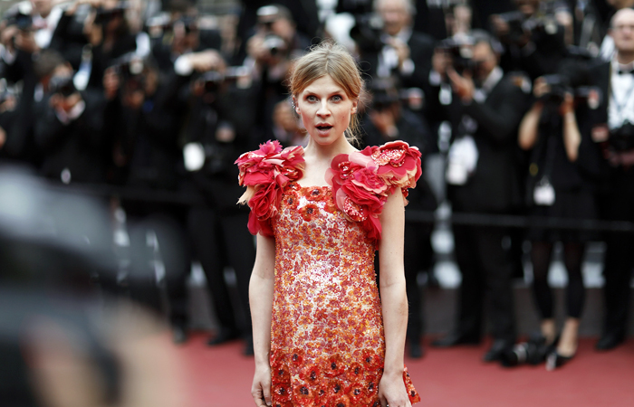 Французская актриса Клеманс Поэзи во время церемонии закрытия кинофестиваля