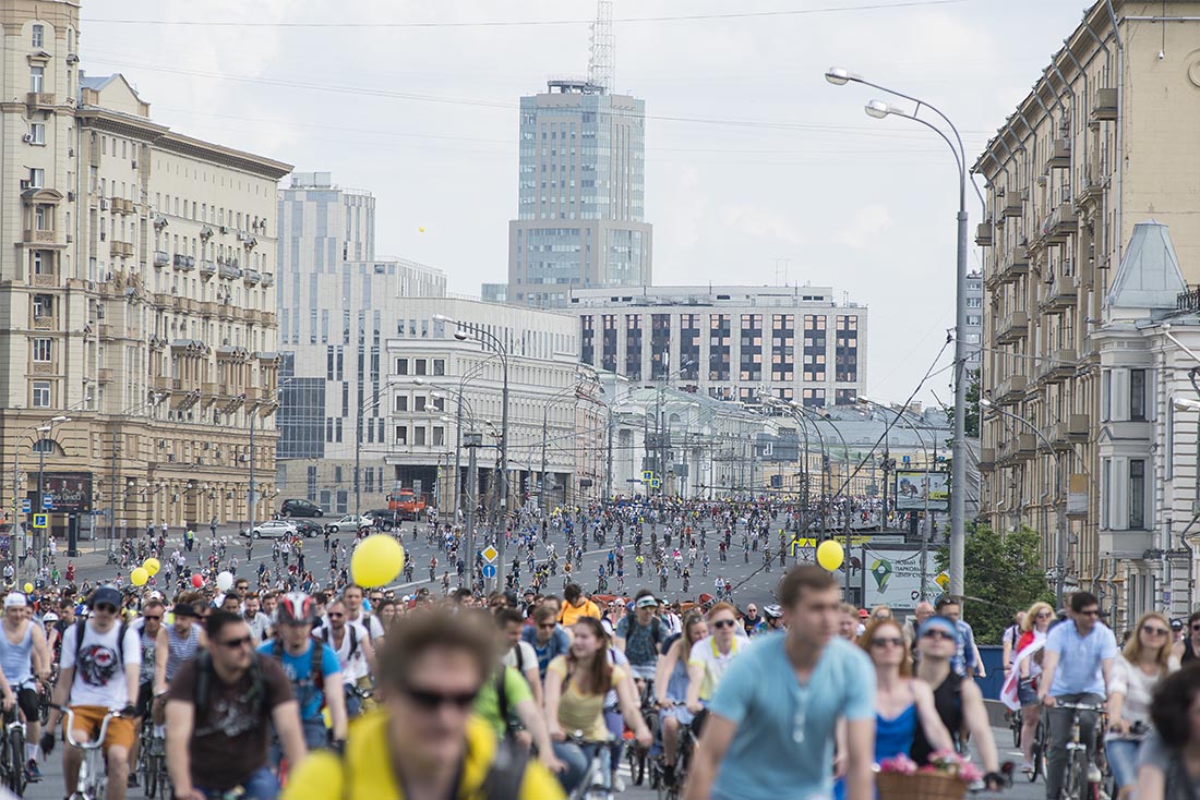 Садовое сегодня совершенно свободно от автомобилей. И это здорово.