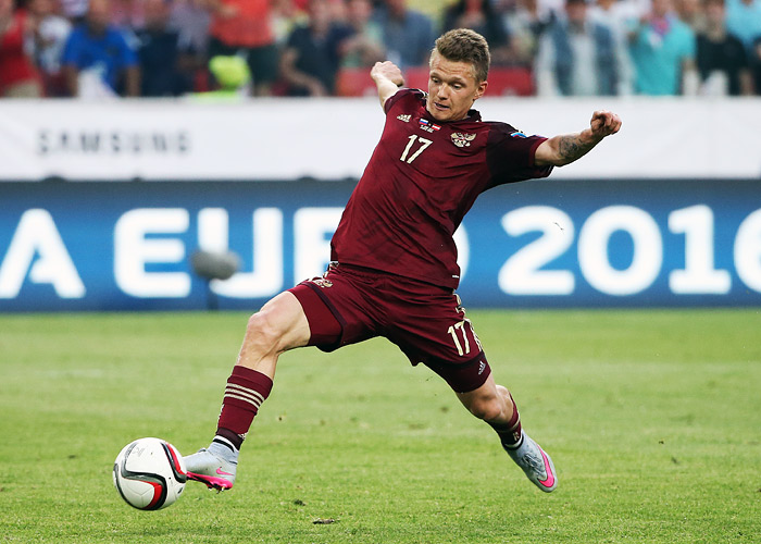 Полузащитник Олег Шатов ("Зенит")