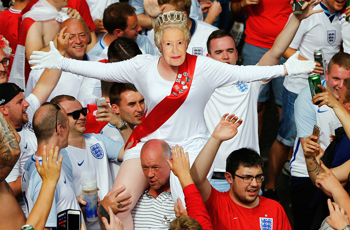 Английские болельщики перед матчем со Словакией на Евро-2016