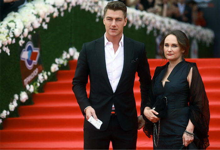 Певец Алексей Воробьев