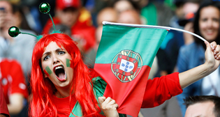 Самые яркие болельщицы Евро-2016