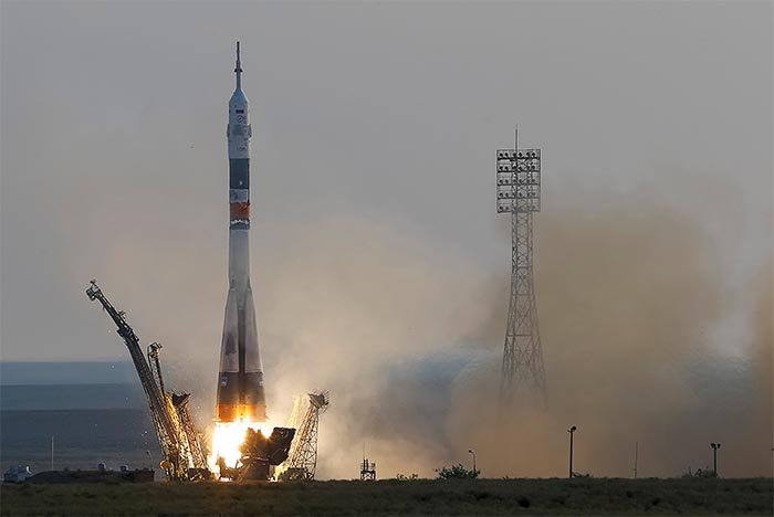 "Союз МС" - первый представитель новой серии пилотируемых кораблей отправился сегодня в космос с космодрома "Байконур". Красиво пошел!