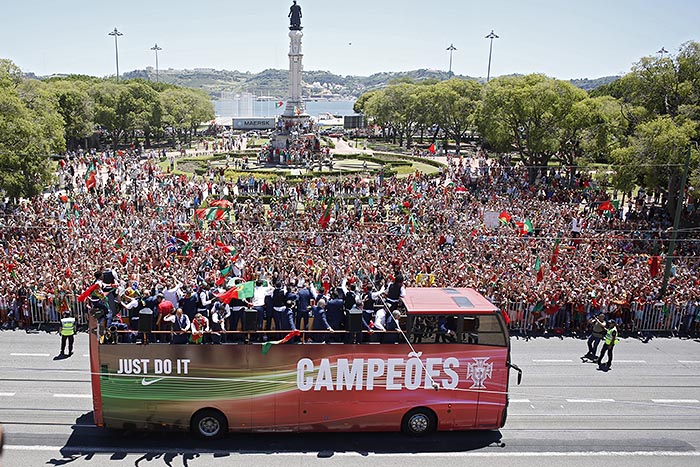 Лиссабон встречает команду победителей Евро-2016