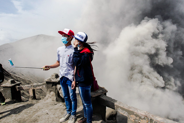 Селфи с вулканом Бромо. Восточная Ява, Индонезия.