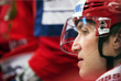 Хоккеист Александр Овечкин - $12,1 млн. 11 января 2016 года Овечкин довел количество заброшенных в НХЛ шайб до 501. В честь этого "Вашингтон", капитаном которого является россиянин, устроил торжественную церемонию, на которой хоккеисту вручили золотую клюшку с гравировкой дат его основных достижений.