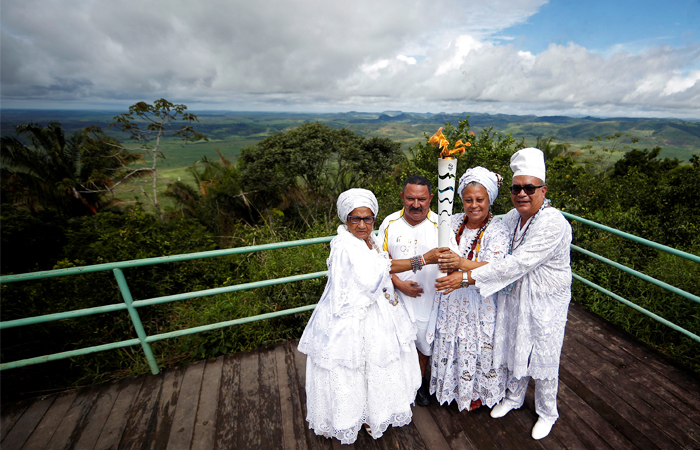 Участиники эстафеты в национальном парке Серра-да-Баррига, штат Алагоас