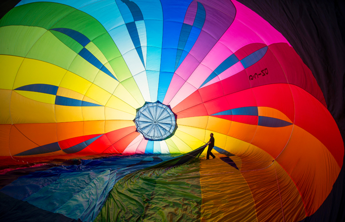 В английском Бристоле готовятся к  Международному фестивалю воздушных шаров, который стартует 11 августа. Мероприятие проводится каждый август и длится четыре дня. Ежегодно около полумиллиона человек приезжают в поместье Эштон Корт в Бристоле, чтобы насладиться незабываемым шоу.