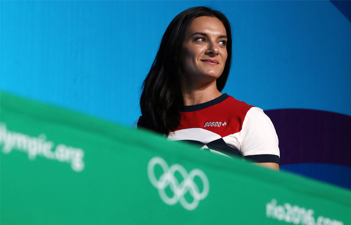 Двукратная олимпийская чемпионка по прыжкам с шестом Елена Исинбаева во время пресс-конференции на XXXI летних Олимпийских играх в Рио-де-Жанейро, август 2016 год