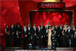 Съемочная группа сериала "Игра престолов" во время вручения главной награды американской телевизионной премии "Эмми"