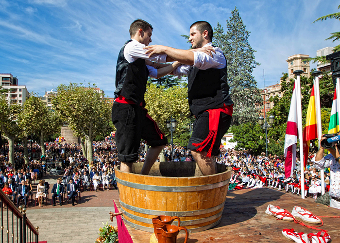 В испанской провинции Риоха проходит праздник Фиеста-де-Сан-Матео, после окончания которого начинается сбор урожая винограда в регионе