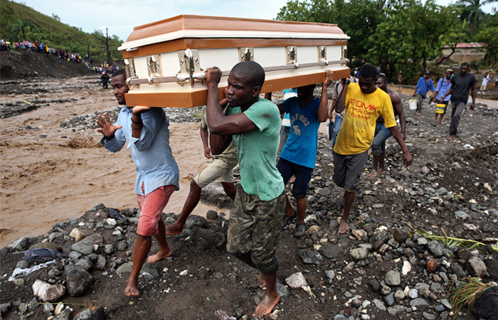 Жертвами сильнейшего урагана стали 478 граждан Гаити