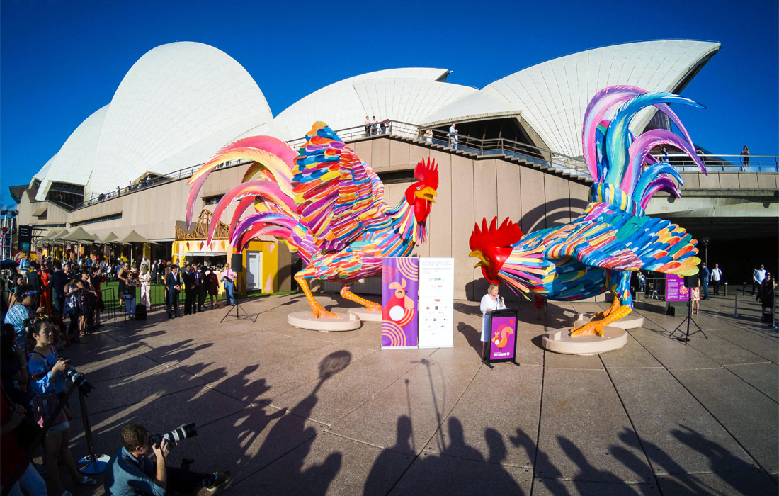 В Сиднее празднуют наступление Нового года по восточному календарю, символом которого стал Красный Огненный Петух
