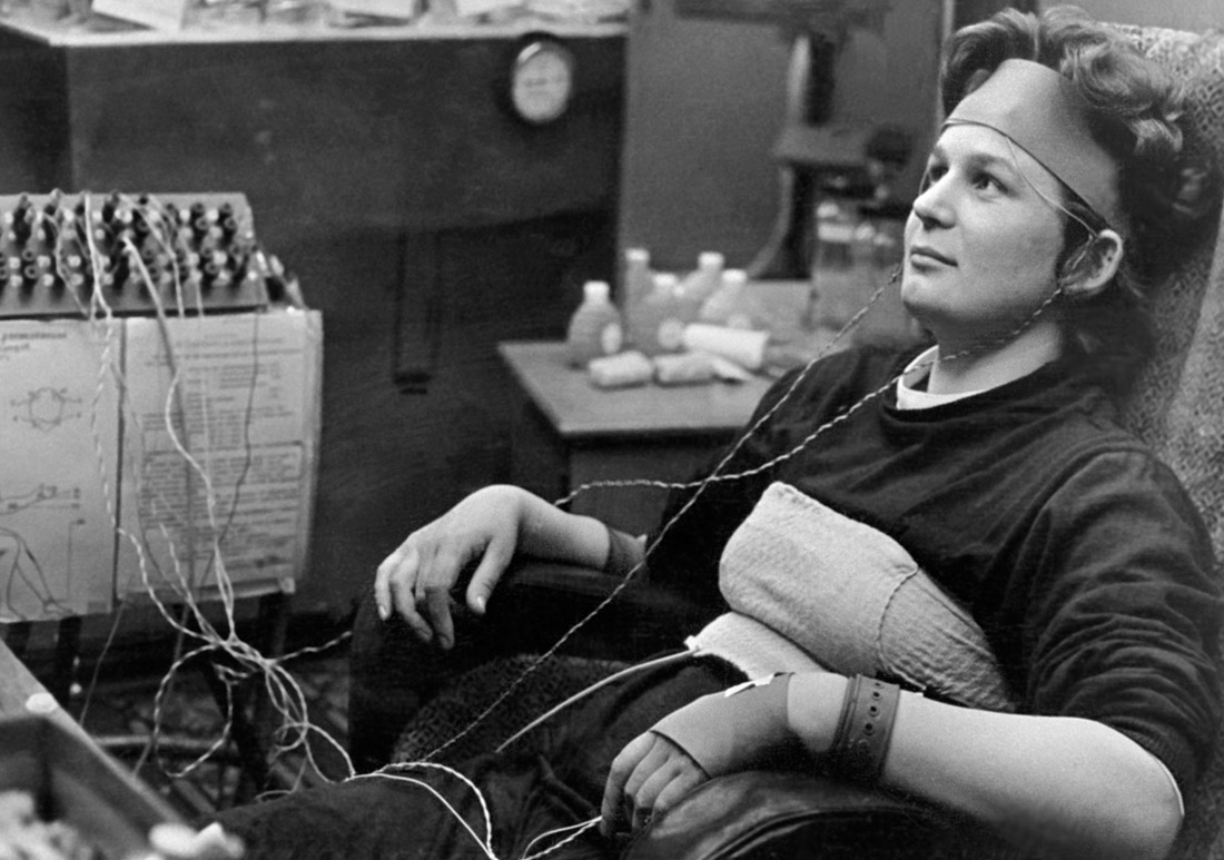 Валентина Терешкова во время тренировки.  Июнь 1963 года.