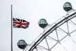 Приспущенный государственный флаг в память о жертвах и пострадавших в результате теракта в Лондоне