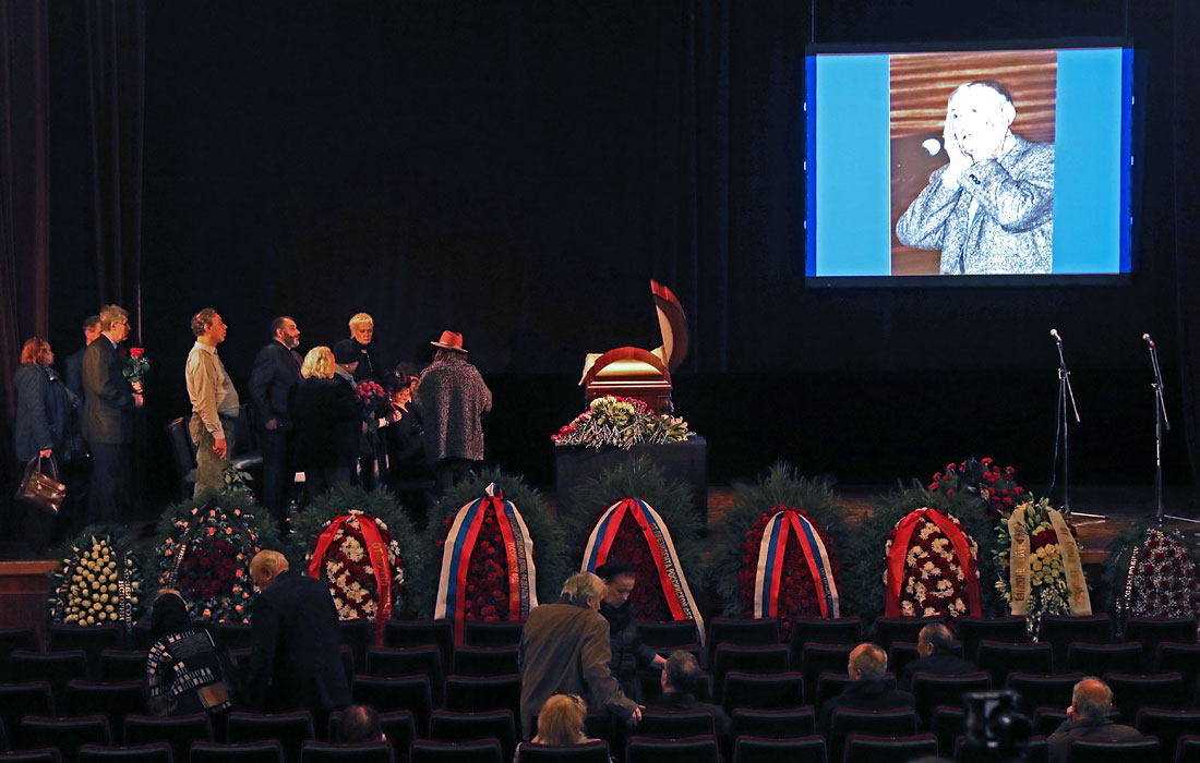 Во время гражданской панихиды по Евгению Евтушенко