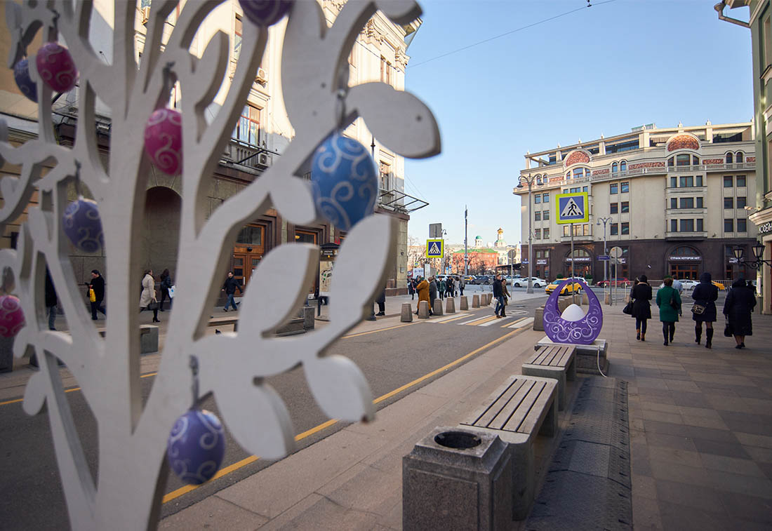 На улицах города уже знакомые и новые арт-объекты