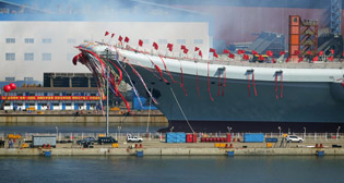 Первый авианосец китайского производства