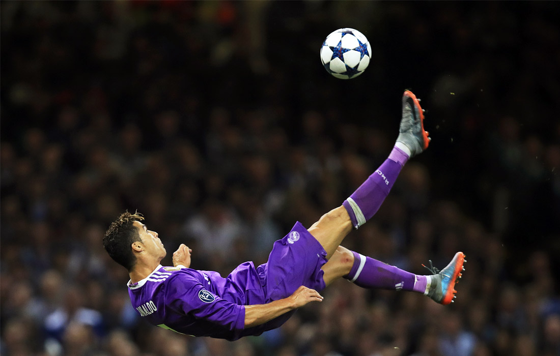 Футболист сборной Португалии Криштиану Роналду - $93 млн