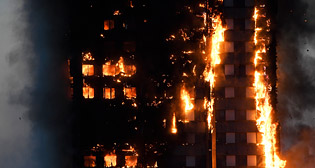 Пожар в жилом доме в Лондоне