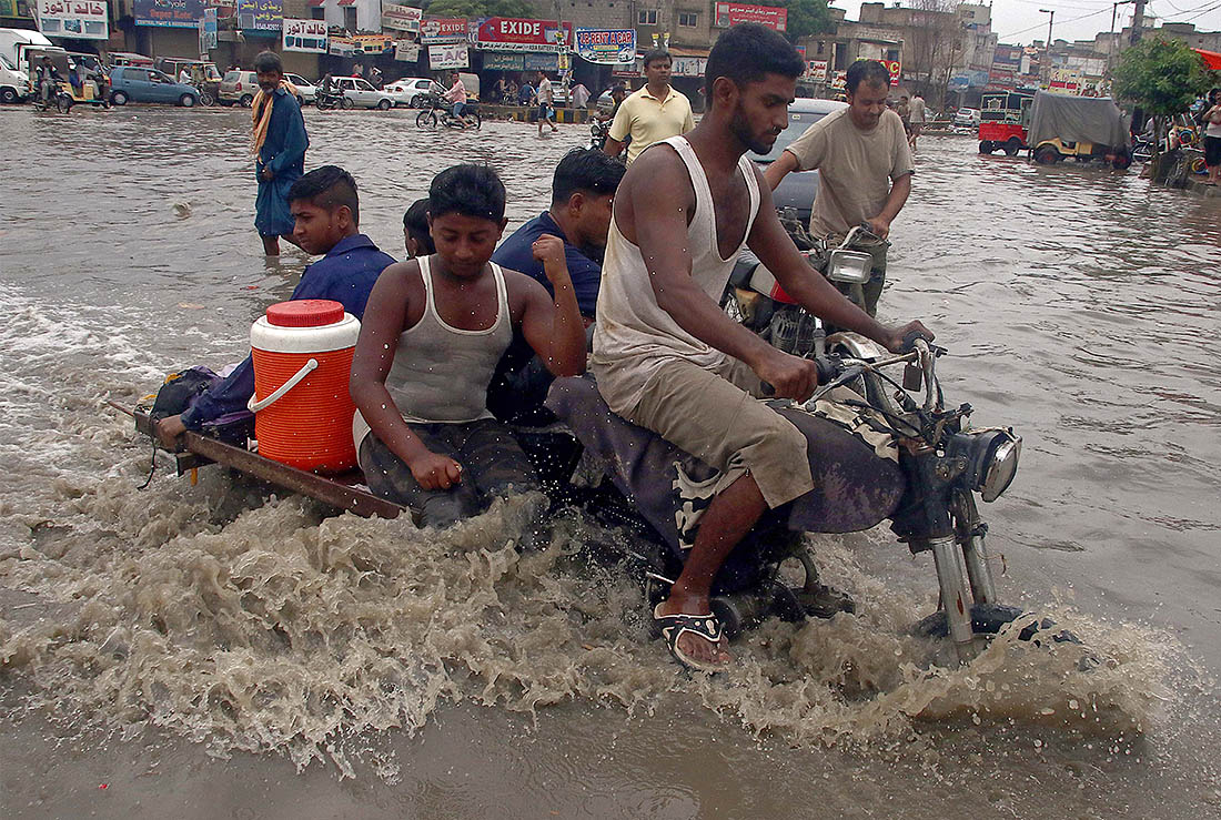 В Пакистане обильные осадки привели к подтоплениям